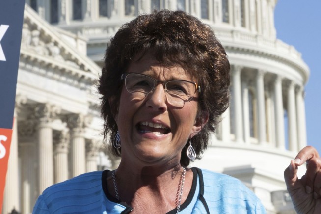 Crash that killed Rep. Walorski blamed on failed passing try