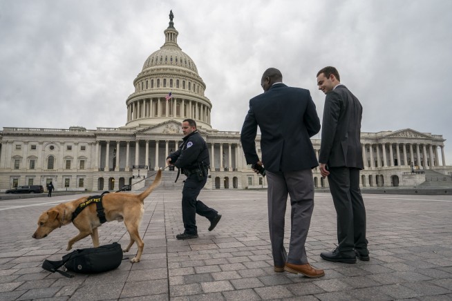 AP FACT CHECK: Trump's myth of a terrorist tide from Mexico