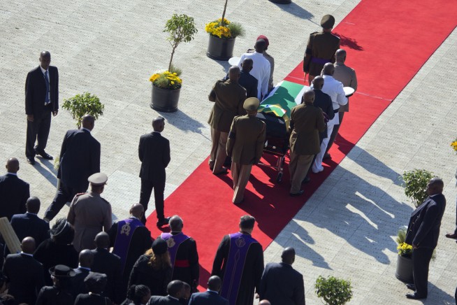 'Winnie!' South Africa bids farewell to Madikizela-Mandela