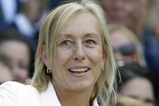 Navratilova says she is cancer-free, returns to her TV work