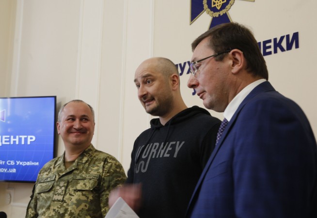 'I'm alive': Russian reporter, Ukraine police faked killing