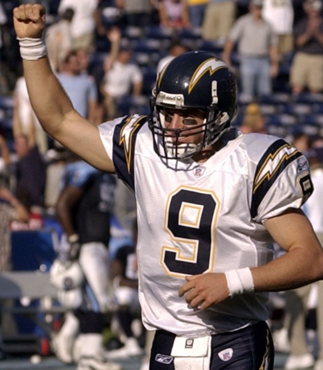 Record-setting Saints QB Brees announces retirement at 42