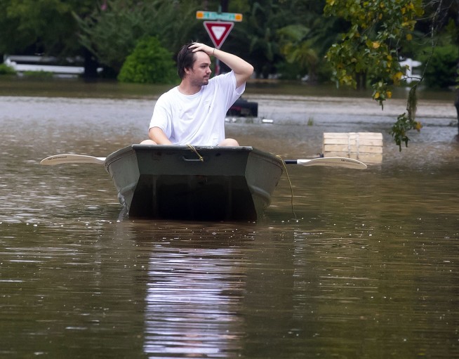 Beta weakens to tropical depression, stalls over Texas coast
