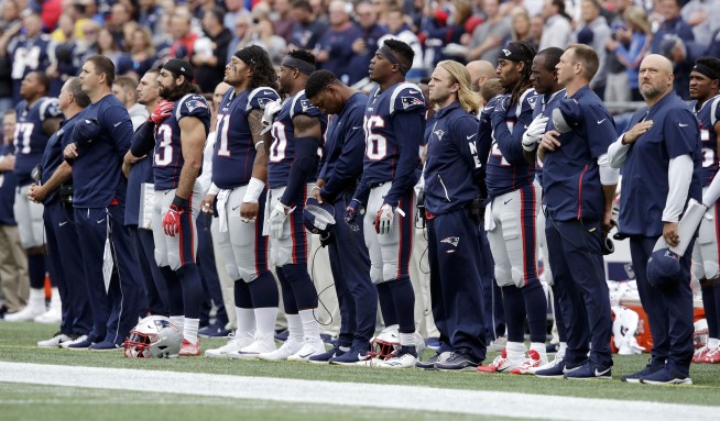 Only a handful take action during anthem on NFL's 1st Sunday