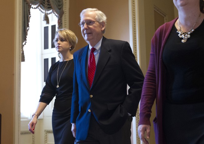 Shutdown due at midnight after lawmakers fail to reach deal