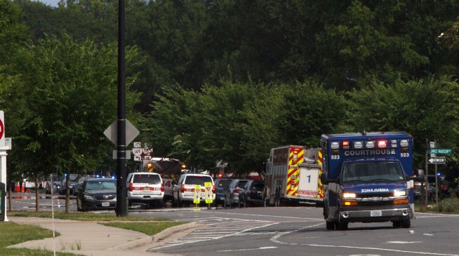 11 people killed in Virginia Beach shooting; suspect dead