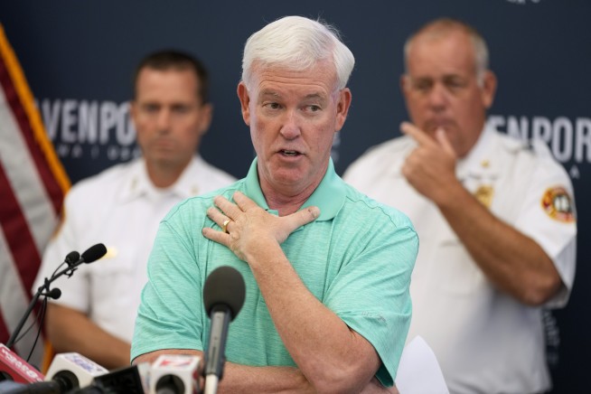 3 killed in Iowa building collapse; lawsuits say owner didn't warn residents of danger