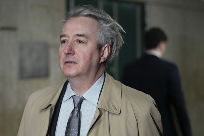 Don Henley wraps up testimony in Eagles lyric sheets case, saying they were his property