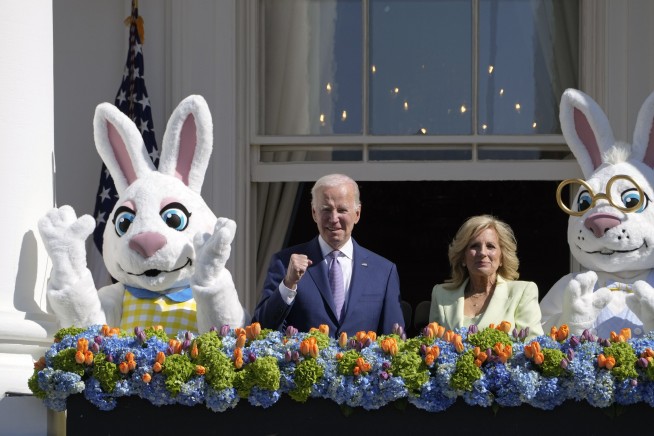 Biden kicks off Easter egg roll with talk of reelection bid