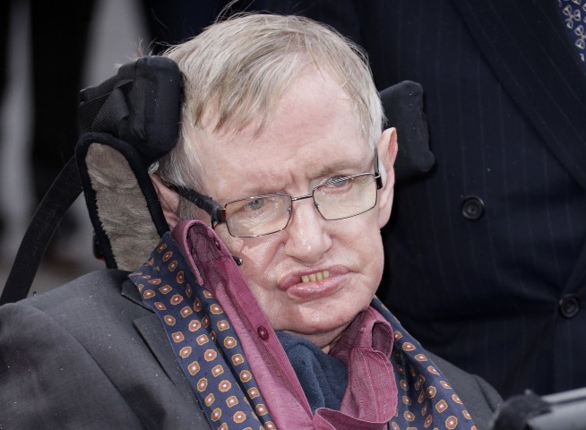The Latest: Hawking never won a Nobel despite big ideas