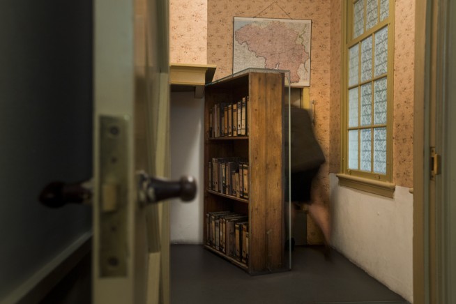 Cold case team shines new light on betrayal of Anne Frank