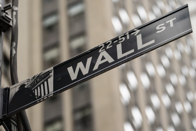 Better results from retailers help send stock market higher