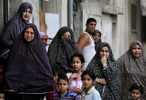 Israeli troops battle Hamas, uncover Gaza tunnels