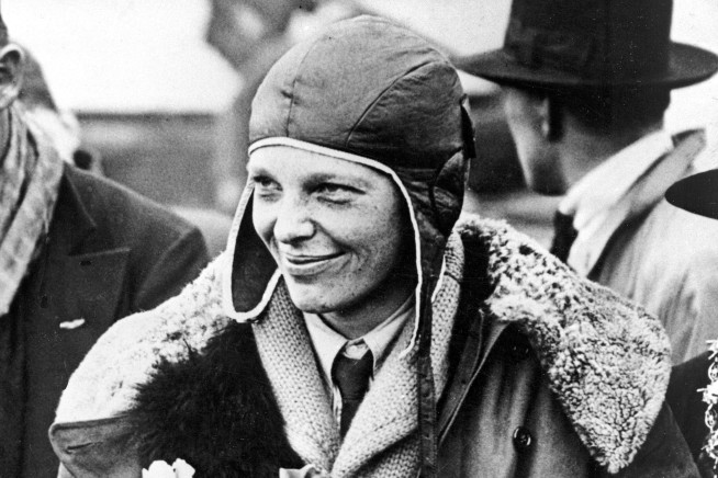 Helmet worn by Amelia Earhart sells for $825,000 at auction