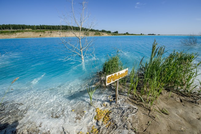 Toxic lake in Russia's Siberia becomes selfie sensation