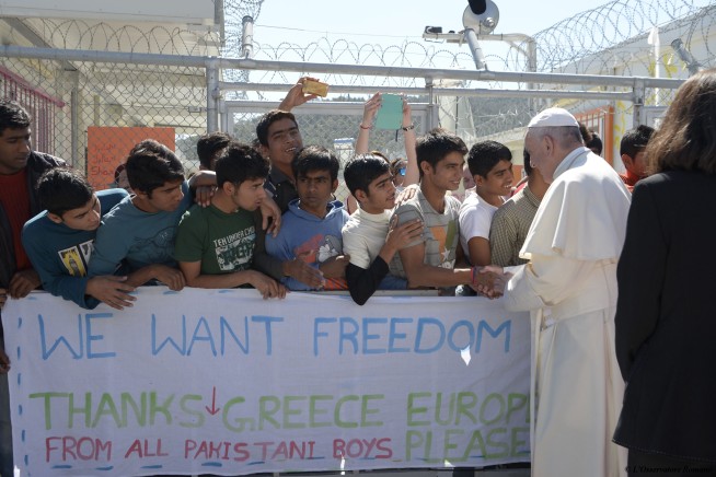 The Latest: Pope brings 12 Syrian Muslim refugees to Italy