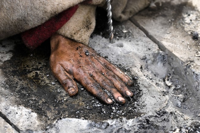 Climate protesters try to bring Berlin traffic to a halt