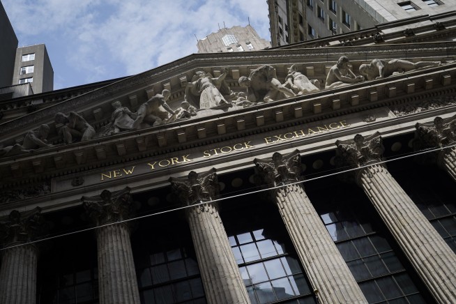 US stocks slide as earnings reports for companies begin