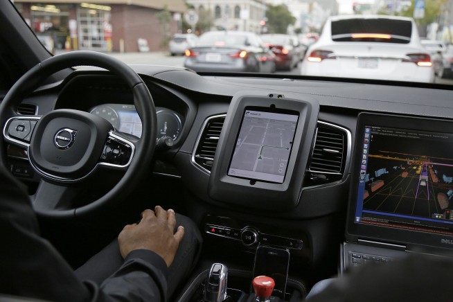 Uber says it will keep self-driving cars in San Francisco