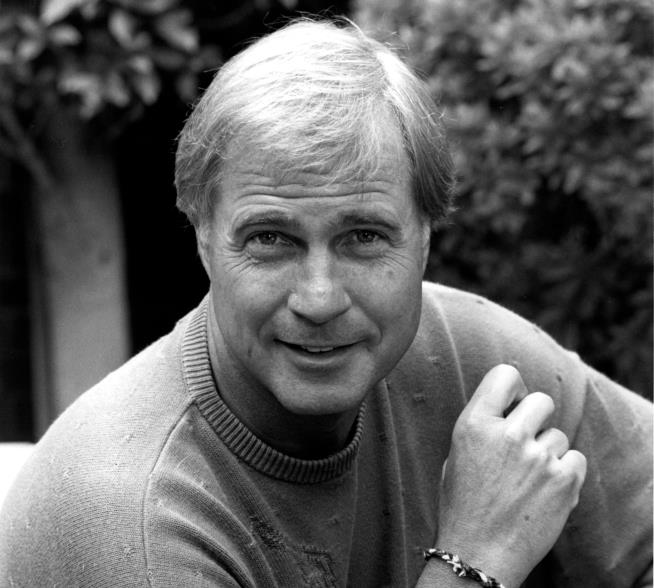 'Buck Rogers' star Gil Gerard dies at 82