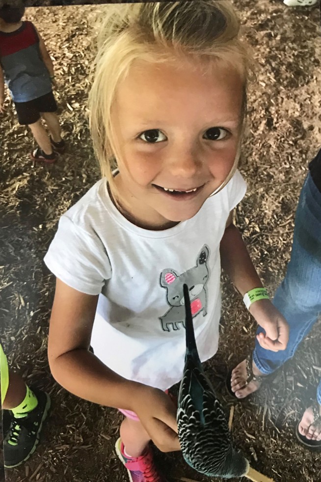 Wisconsin girl with inspirational love of dogs dies at age 8