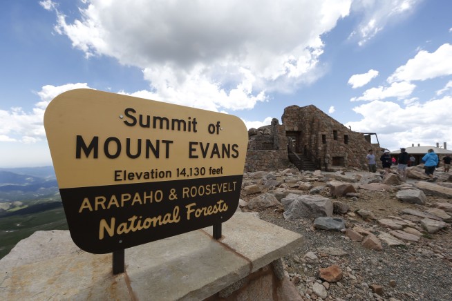 Panel OKs name change of Colorado mountain tied to massacre
