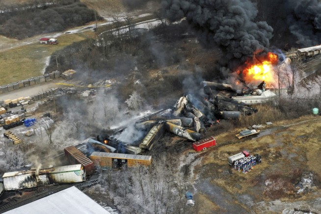 Norfolk Southern will pay $15 million fine as part of federal settlement over Ohio derailment