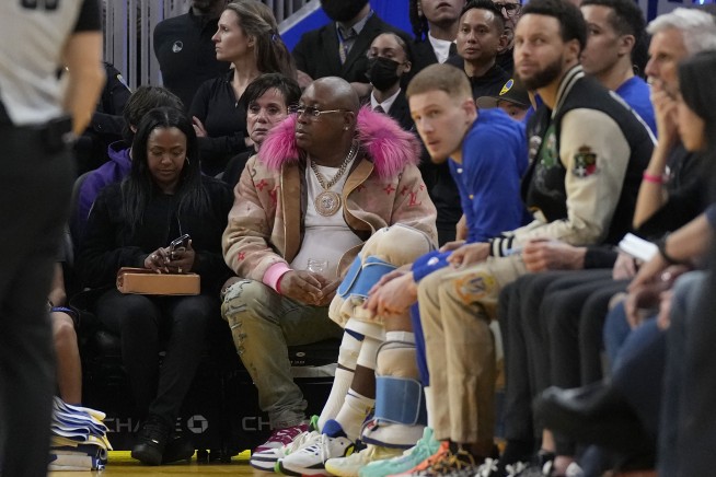 Kings probe 'racial bias' claims after rapper E-40 ejected