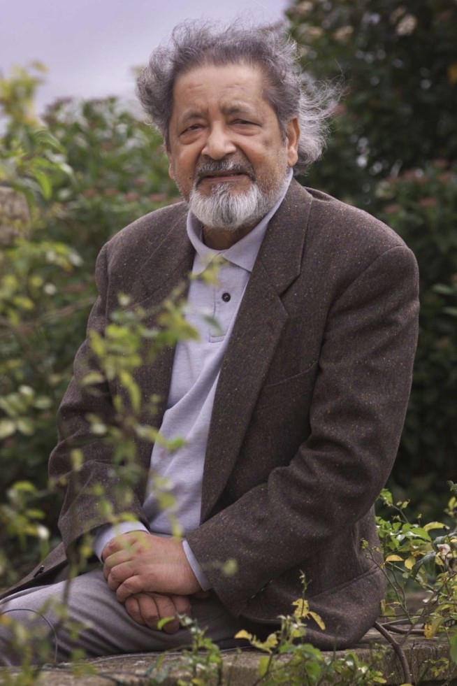 V.S. Naipaul, Nobel Prize-winning author, dies at 85