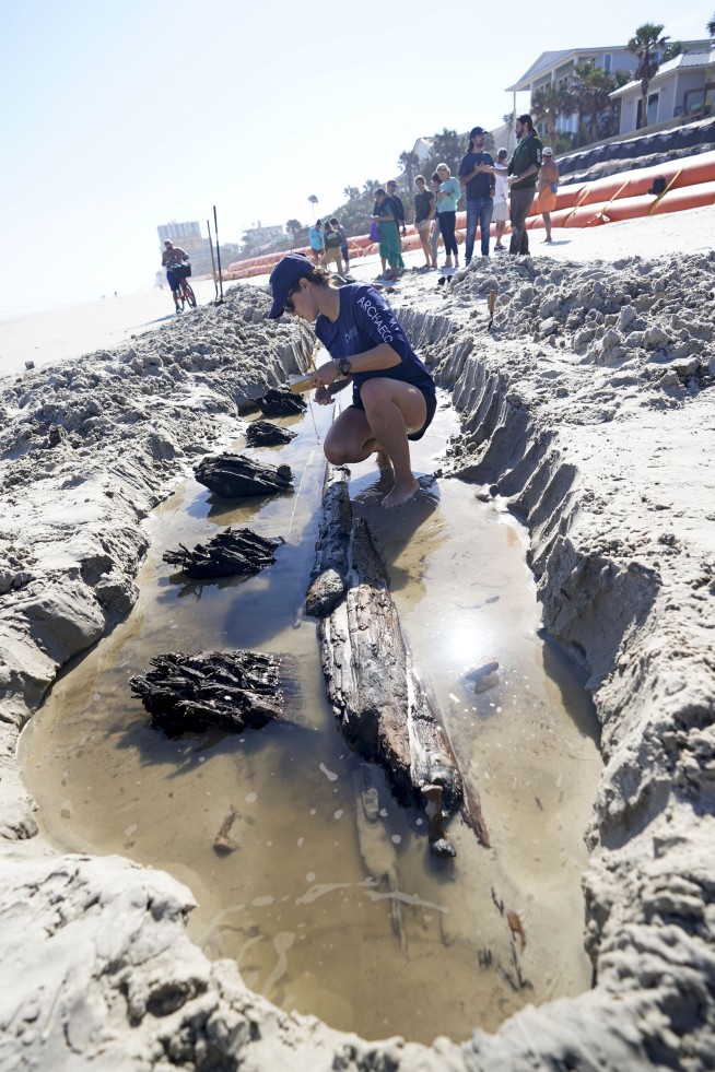 Florida beach erosion uncovers wooden ship from 1800s