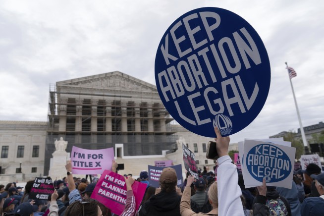 Study finds more people are obtaining abortions but fewer are traveling to other states for it