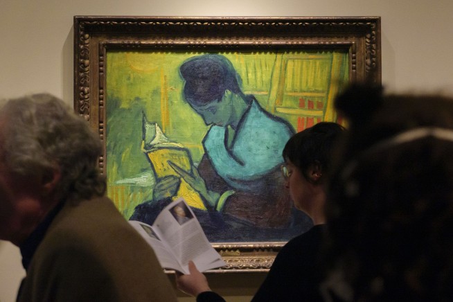 Court orders Detroit museum to hold onto disputed van Gogh