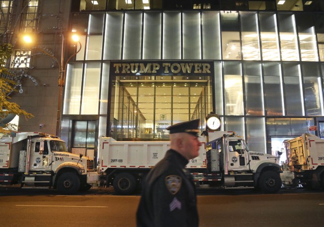 Tons of security: Dump trucks protect NY Thanksgiving parade