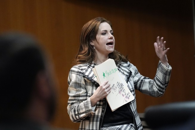 No verdict after first day of deliberations in trial of Michigan school shooter's mom