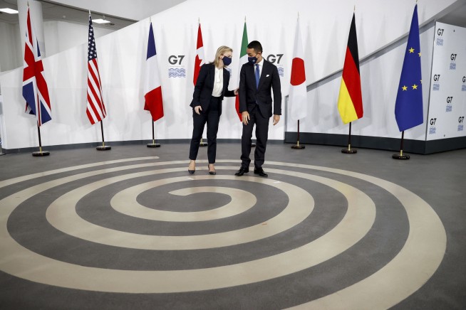 UK seeks unity at G7 meeting over Russia's 'malign behavior'