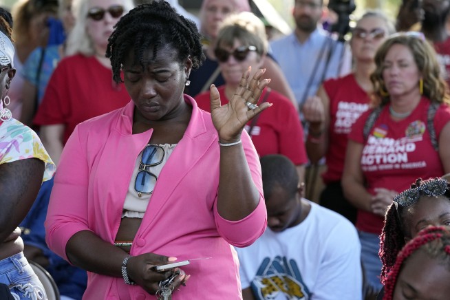 Man who killed 3 at a Dollar General in Jacksonville used to work at a dollar store, sheriff says