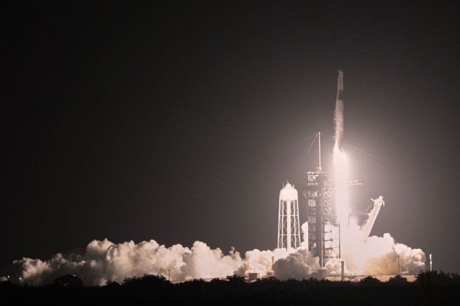 Bitcoin investor buys an entire SpaceX flight for the ultimate polar adventure