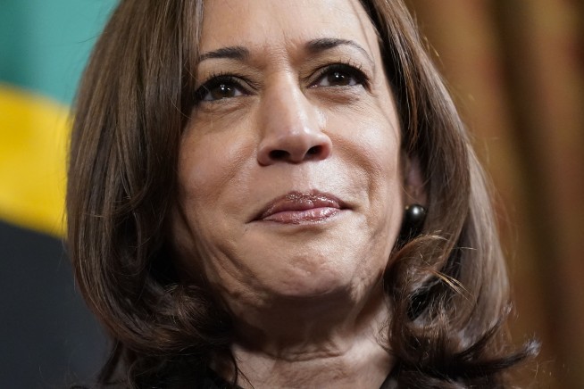 Harris positive for COVID-19, Biden not 'close contact'