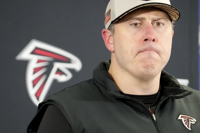 Falcons fire coach Arthur Smith hours after completing 3rd straight 7-10 season
