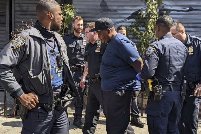 Brooklyn subway suspect tipped off police to his location