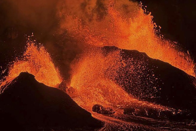 In its 10th episode, Kilauea, one of the world's most active volcanoes, is again spewing lava