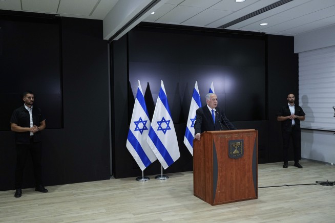 Netanyahu reverses firing of defense minister amid tension