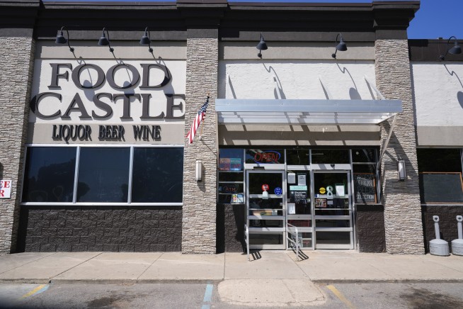 Michigan couple, attorney announced as winners of $842.4 million Powerball jackpot