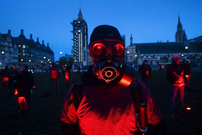 England to enter new lockdown as UK virus cases pass million