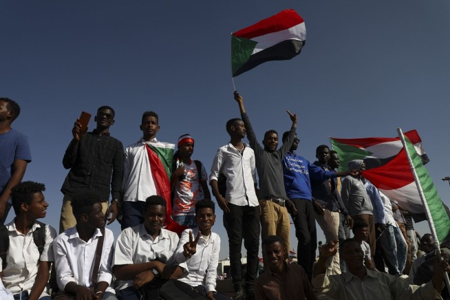 Sudan sentences 27 to death for torturing, killing protester
