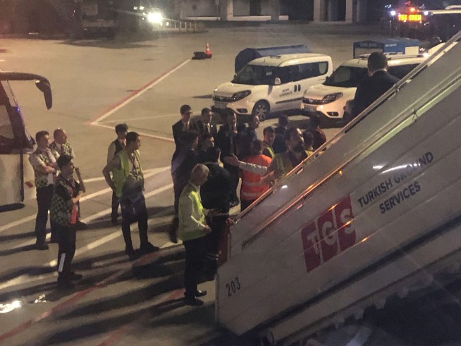 Passengers subdue chaotic man on board Turkish Airlines jet