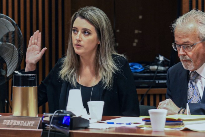 Woman in $400K GoFundMe scam gets 1 year in federal case