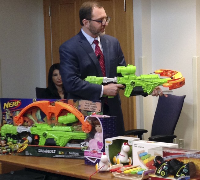 Consumer safety group unveils its 'worst toys' list