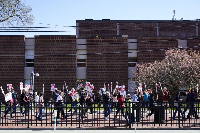 Rutgers faculty go on strike, picket outside classes