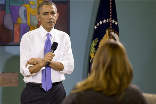 Obama tries to reassure immigrants to register